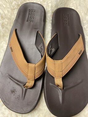 Reef Men’s Brown Cushion Comfort Footbed with Tan Strap Flip-Flops